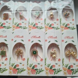 SET 20 x Martisoare Traditionale în Cutie Bombata, Model 2026 – Cadouri Ideale pentru Primăvară și Evenimente - imagine 3